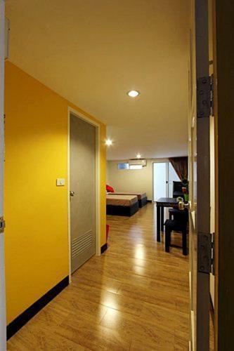 Leesort @ Onnuch Hotell Bangkok Rum bild