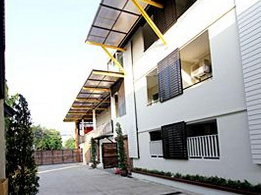 Leesort @ Onnuch Hotell Bangkok Exteriör bild